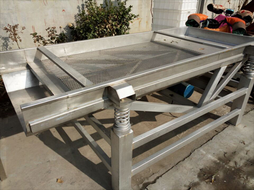 發往陜西榆林震動去殼機一臺