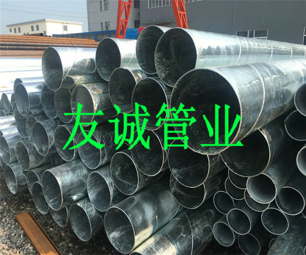 \䓹